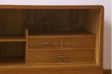 レトロ家具　総桐材　気泡ガラス入り　脚付き　昭和レトロのローボード(収納棚・本箱・ブックケース)