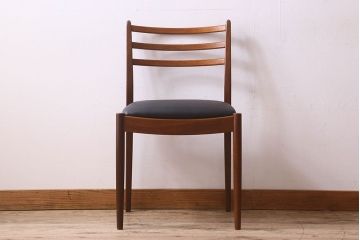 北欧家具　G-PLAN(ジープラン)　チーク材　 シックな色合いのチェア(椅子・ダイニングチェア・ワークチェア)(1)