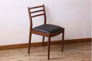 北欧家具　G-PLAN(ジープラン)　チーク材　 シックな色合いのチェア(椅子・ダイニングチェア・ワークチェア)(1)