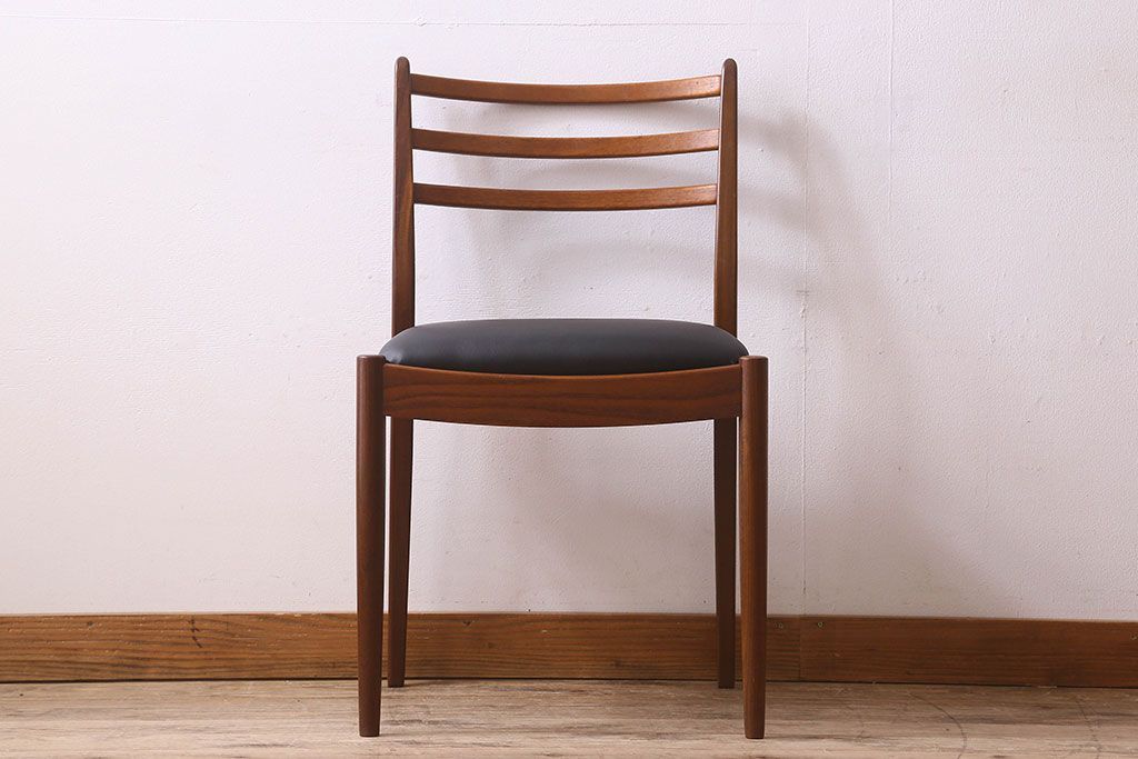 北欧家具　G-PLAN(ジープラン)　チーク材　 シックな色合いのチェア(椅子・ダイニングチェア・ワークチェア)(2)