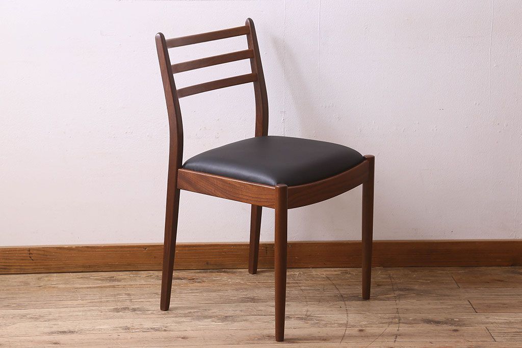 北欧家具　G-PLAN(ジープラン)　チーク材　 シックな色合いのチェア(椅子・ダイニングチェア・ワークチェア)(2)