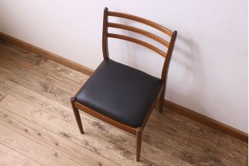北欧家具　G-PLAN(ジープラン)　チーク材　 シックな色合いのチェア(椅子・ダイニングチェア・ワークチェア)(2)