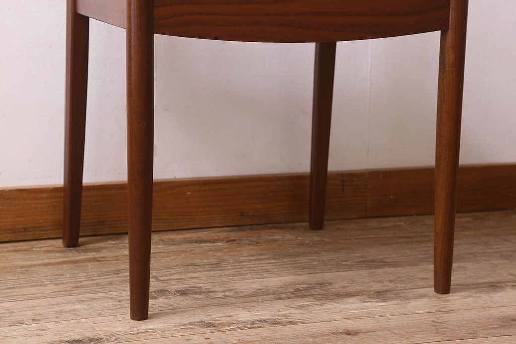 北欧家具　G-PLAN(ジープラン)　チーク材　 シックな色合いのチェア(椅子・ダイニングチェア・ワークチェア)(2)