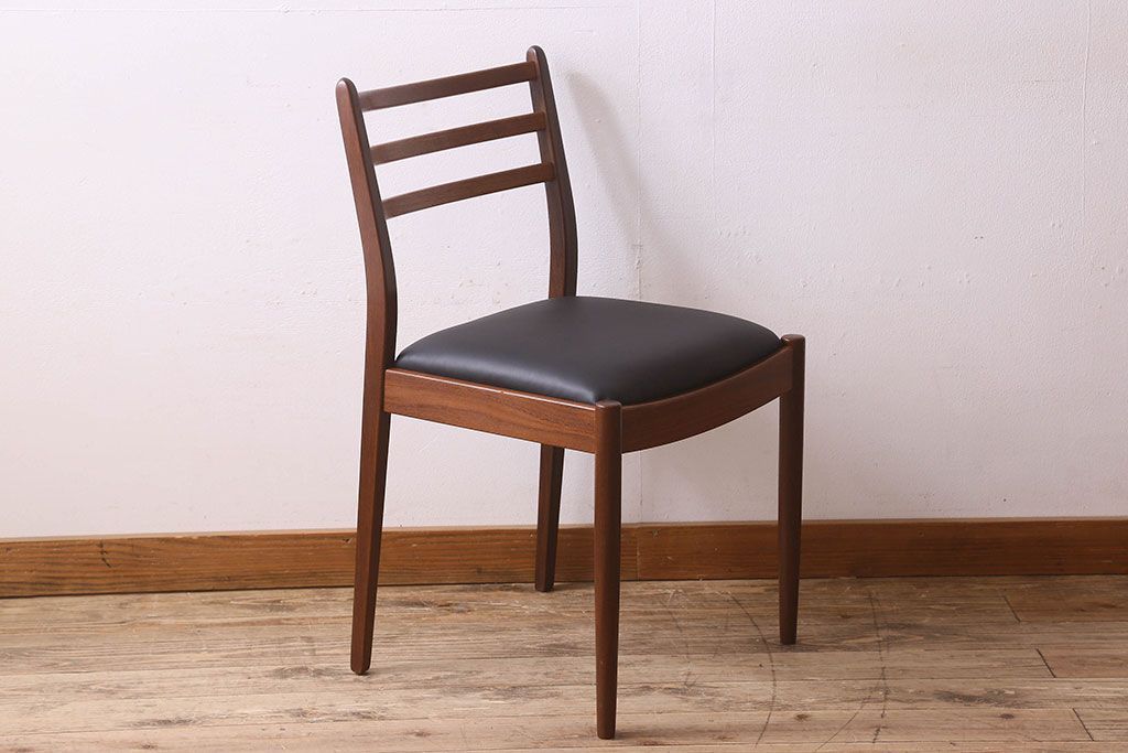 北欧家具　G-PLAN(ジープラン)　チーク材　 シックな色合いのチェア(椅子・ダイニングチェア・ワークチェア)(3)