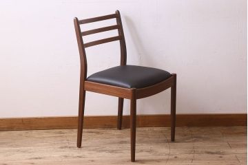 北欧家具　G-PLAN(ジープラン)　チーク材　 シックな色合いのチェア(椅子・ダイニングチェア・ワークチェア)(3)