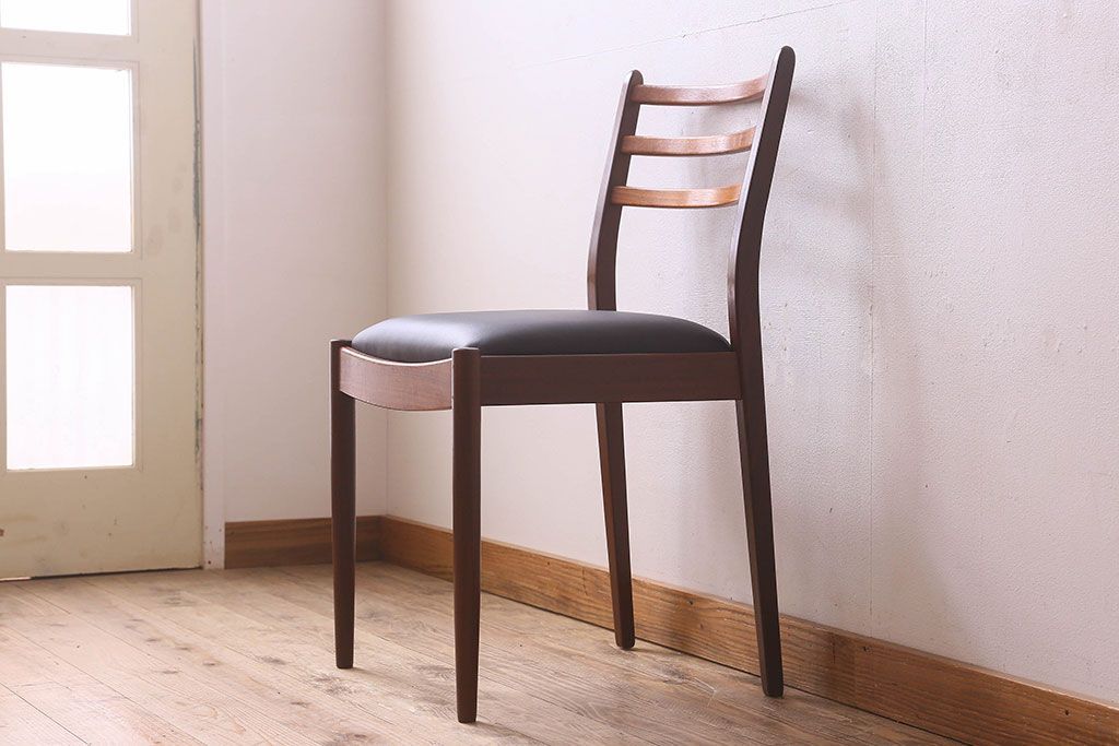 北欧家具　G-PLAN(ジープラン)　チーク材　 シックな色合いのチェア(椅子・ダイニングチェア・ワークチェア)(3)
