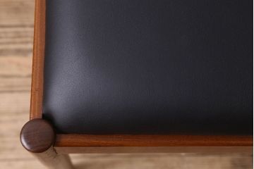 北欧家具　G-PLAN(ジープラン)　チーク材　 シックな色合いのチェア(椅子・ダイニングチェア・ワークチェア)(3)