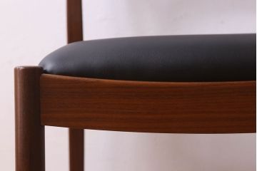 北欧家具　G-PLAN(ジープラン)　チーク材　 シックな色合いのチェア(椅子・ダイニングチェア・ワークチェア)(3)