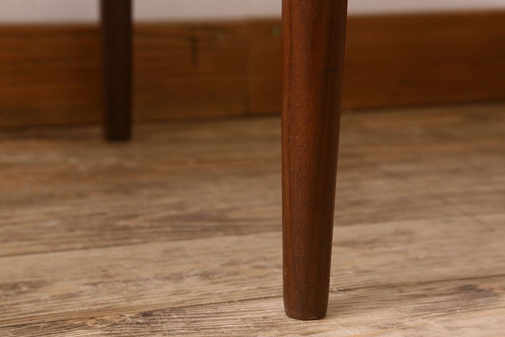 北欧家具　G-PLAN(ジープラン)　チーク材　 シックな色合いのチェア(椅子・ダイニングチェア・ワークチェア)(3)