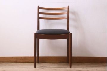 北欧家具　G-PLAN(ジープラン)　チーク材　 シックな色合いのチェア(椅子・ダイニングチェア・ワークチェア)