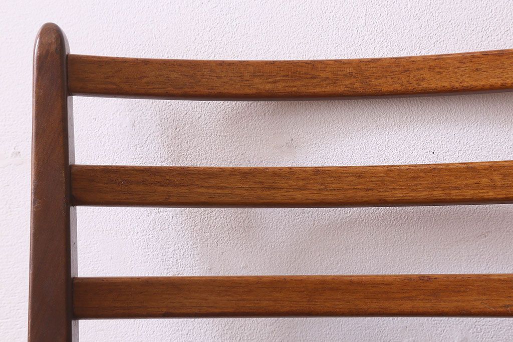 北欧家具　G-PLAN(ジープラン)　チーク材　 シックな色合いのチェア(椅子・ダイニングチェア・ワークチェア)