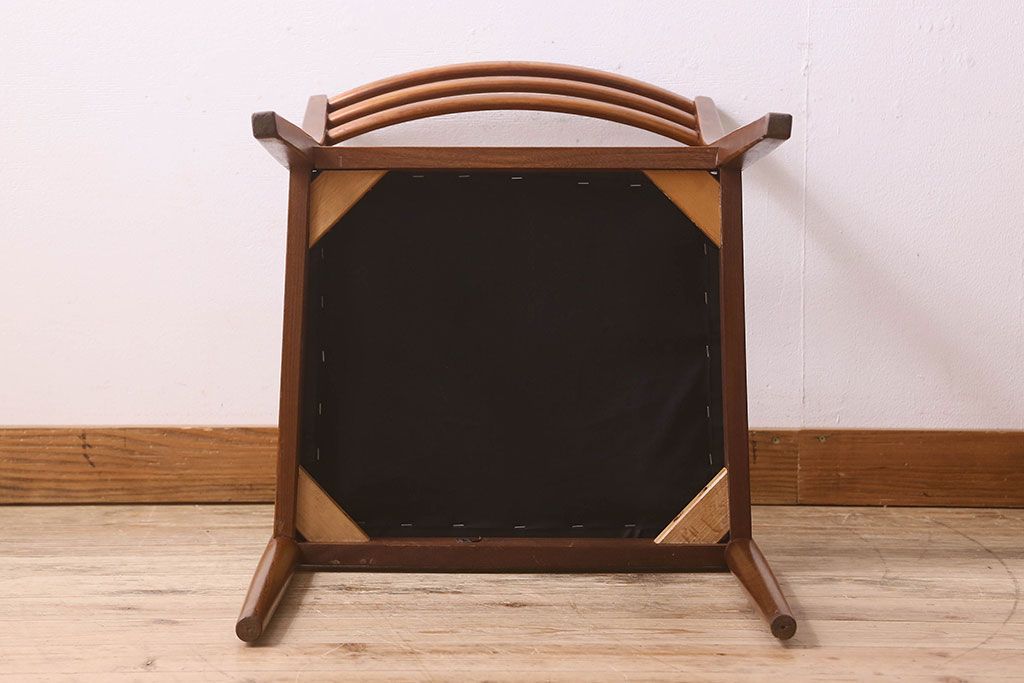 北欧家具　G-PLAN(ジープラン)　チーク材　 シックな色合いのチェア(椅子・ダイニングチェア・ワークチェア)