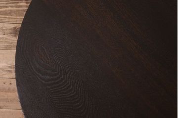 アンティーク家具　和製アンティーク　落ち着いた色合いが魅力的な栓材の丸ちゃぶ台(座卓、ローテーブル)