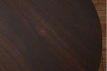 アンティーク家具　和製アンティーク　落ち着いた色合いが魅力的な栓材の丸ちゃぶ台(座卓、ローテーブル)