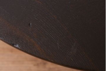 アンティーク家具　和製アンティーク　落ち着いた色合いが魅力的な栓材の丸ちゃぶ台(座卓、ローテーブル)