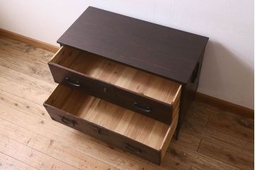 アンティーク家具　和製アンティーク　鉄脚付き!前面桐材の時代箪笥ローボード(ローチェスト、引き出し、衣装箪笥、テ  レビ台)