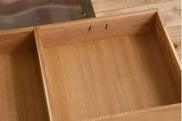 アンティーク家具　和モダン　1970年頃　明るい木肌が印象的な茶水屋(置き水屋、戸棚、収納棚)
