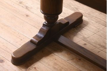 アンティーク家具　イギリスアンティーク　オーク材らしい趣のある木味が魅力的なドローリーフテーブル(エクステンションテーブル、ダイニングテーブル)