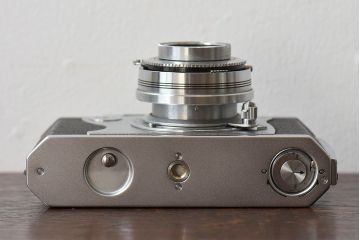 アンティーク雑貨　ビンテージカメラ　ケース付き　Konica(コニカ)B