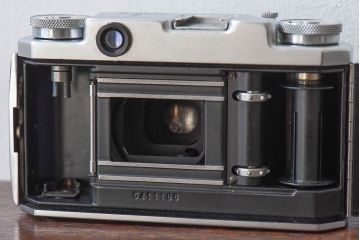 アンティーク雑貨　ビンテージカメラ　ケース付き　Konica(コニカ)B