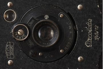 アンティーク雑貨　ドイツ製　クラシックカメラ　ケース付き　Contessa Nettel Piccolette(コンテッサネッテル　ピコレット)　蛇腹カメラ