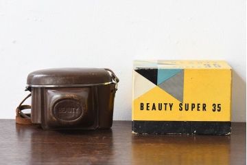アンティーク雑貨　クラシックカメラ　太陽堂光機株式会社 ケース付き　BEAUTY SUPER(ビューティスーパー)35