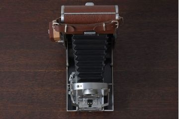 アンティーク雑貨　ビンテージ　アメリカ製　ポラロイド社　LAND CAMERA(ランドカメラ)95B