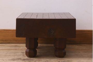 アンティーク雑貨　古民芸　欅材のみで作られた重厚な将棋盤(花台、飾り台)