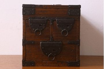 アンティーク雑貨　昭和レトロ　調湿性に優れた桐材のみで作られた硯箱(小引き出し)