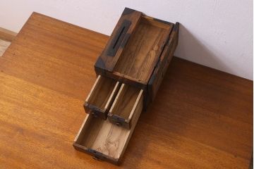 アンティーク雑貨　昭和レトロ　調湿性に優れた桐材のみで作られた硯箱(小引き出し)