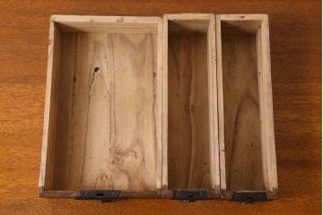 アンティーク雑貨　昭和レトロ　調湿性に優れた桐材のみで作られた硯箱(小引き出し)