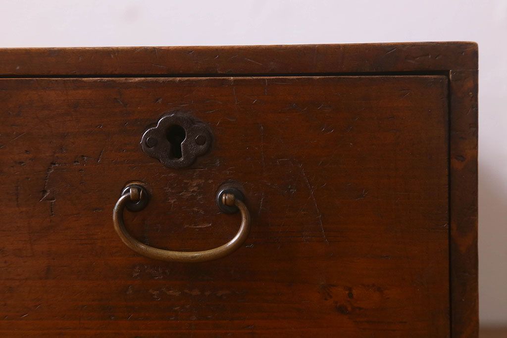 アンティーク雑貨　和製アンティーク　古い檜材や銅金具の質感が味のある小引き出し(小物入れ、小物収納)