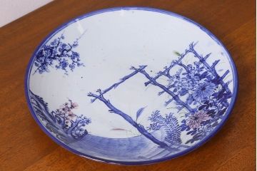 明治期　梅に菊の図　染付　一尺三寸　アンティーク大皿(和食器)