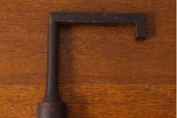 アンティーク雑貨　和製アンティーク　明治期の古い蔵戸の鉤(鍵)