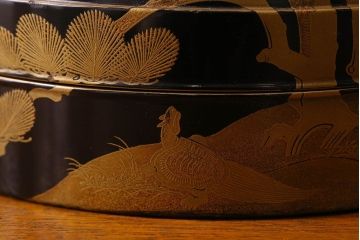 アンティーク雑貨　明治期　松竹梅鶴亀図　木製時代箱・蒔絵(小物収納箱、茶道具)