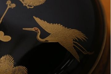 アンティーク雑貨　明治期　松竹梅鶴亀図　木製重香合・蒔絵(小物収納箱、茶道具)