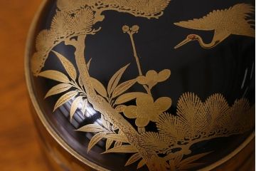 アンティーク雑貨　明治期　松竹梅鶴亀図　木製重香合・蒔絵(小物収納箱、茶道具)