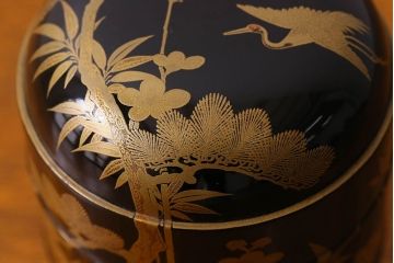 アンティーク雑貨　明治期　松竹梅鶴亀図　木製重香合・蒔絵(小物収納箱、茶道具)