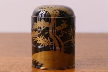アンティーク雑貨　明治期　松竹梅鶴亀図　木製重香合・蒔絵(小物収納箱、茶道具)