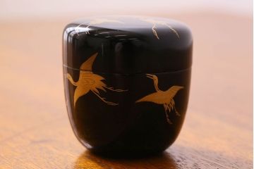 アンティーク雑貨　明治大正期　鶴蒔絵　木製棗(なつめ、茶道具)