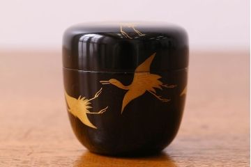 アンティーク雑貨　明治大正期　鶴蒔絵　木製棗(なつめ、茶道具)