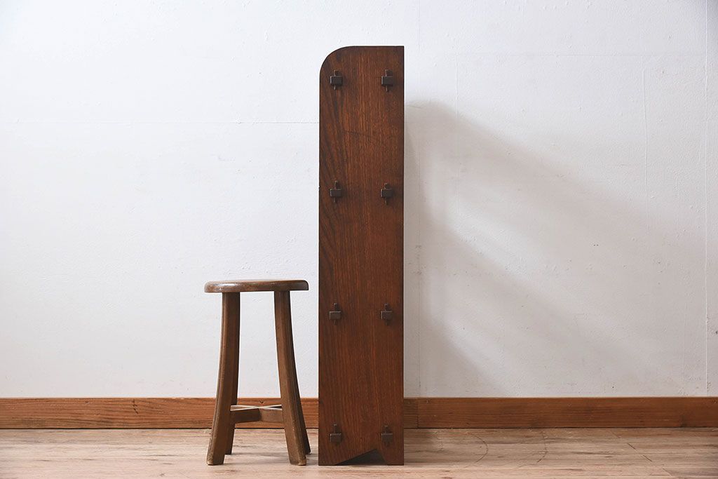 アンティーク家具　和製アンティーク　古い栓材の質感が味のあるブックシェルフ(本棚、飾り棚、ディスプレイラック、 ウッドシェルフ)