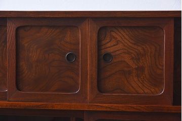 アンティーク家具　和製アンティーク　上手物!三方ケヤキ材の上質な茶箪笥(収納棚、茶棚、戸棚)