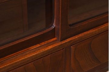 アンティーク家具　和製アンティーク　上手物!三方ケヤキ材の上質な茶箪笥(収納棚、茶棚、戸棚)