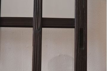 和製アンティーク　クリアガラス　すりガラス　モダンな雰囲気漂うガラス戸2枚セット(引き戸)です