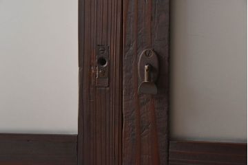 和製アンティーク　クリアガラス　すりガラス　モダンな雰囲気漂うガラス戸2枚セット(引き戸)です