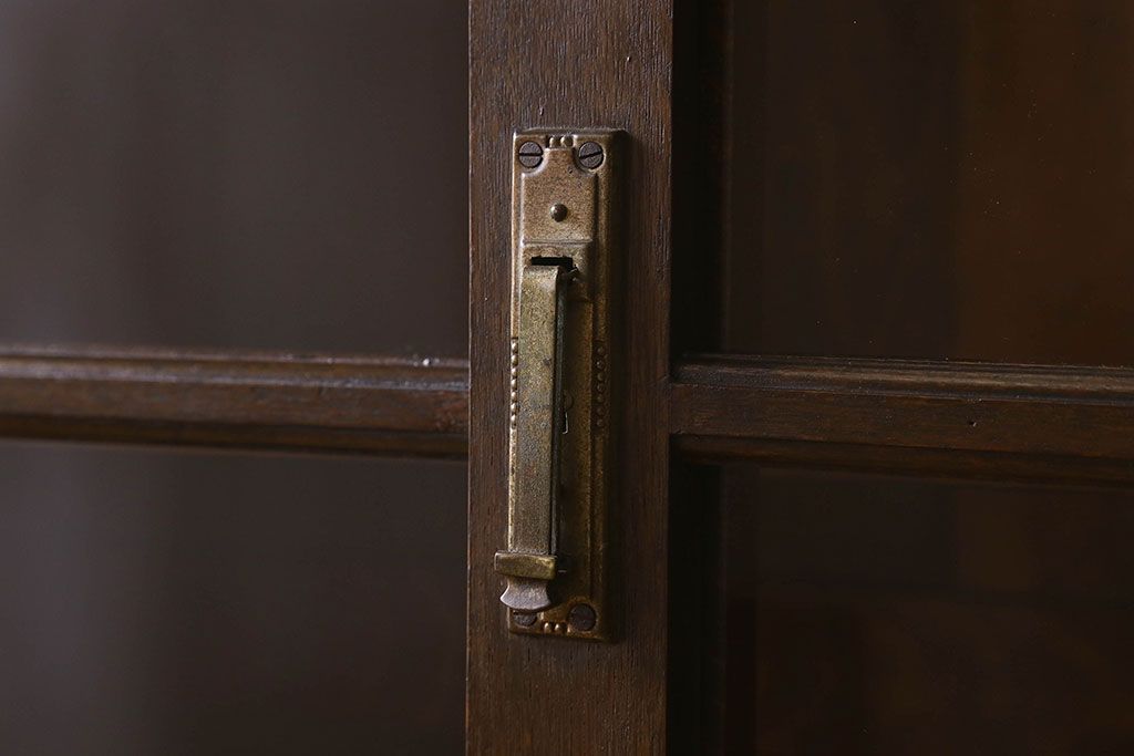 アンティーク家具　和製アンティーク　和モダンな雰囲気漂う大振りなブックケース(本箱、収納棚、戸棚、食器棚)