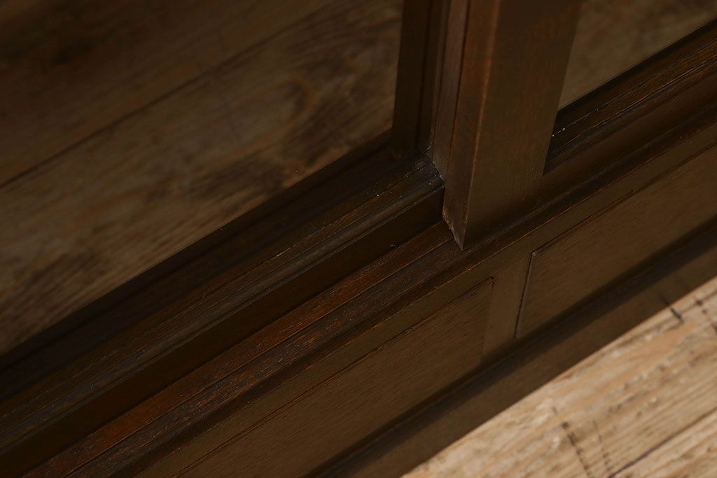 アンティーク家具　和製アンティーク　和モダンな雰囲気漂う大振りなブックケース(本箱、収納棚、戸棚、食器棚)