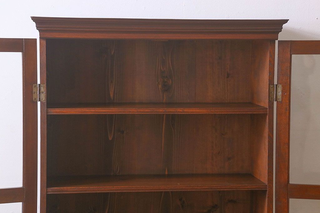 アンティーク家具　大正ロマン　前面栗材　上品なデザインのアンティークブックケース(本箱、収納棚、戸棚、食器棚)