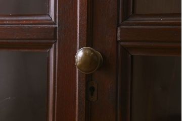 アンティーク家具　大正ロマン　前面栗材　上品なデザインのアンティークブックケース(本箱、収納棚、戸棚、食器棚)